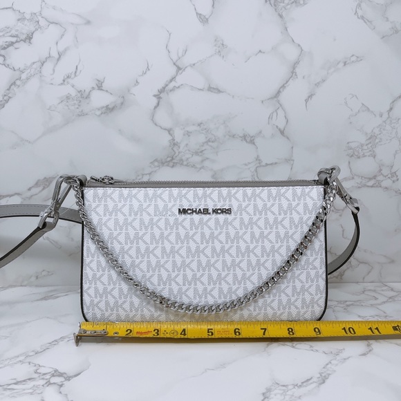 Michael Kors Handbags - Michael Kors zip crossbody